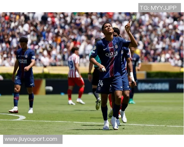 英超震撼战役波尔图大胜巴黎圣日耳曼引发转会风波